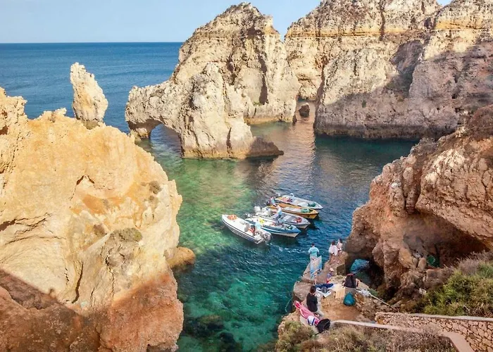 - - Sleeps 4 - Pool - Seaside