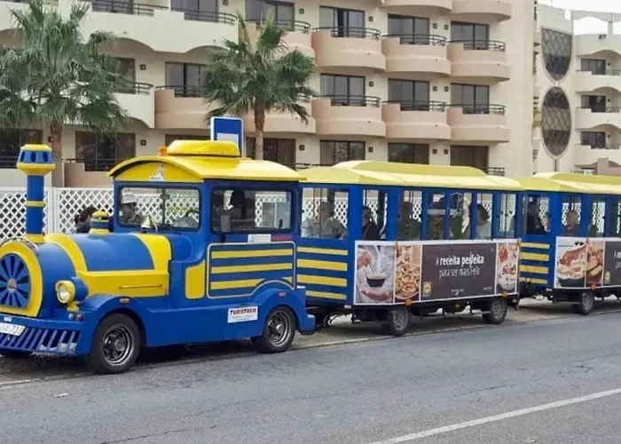 - - Sleeps 4 - Pool - Seaside