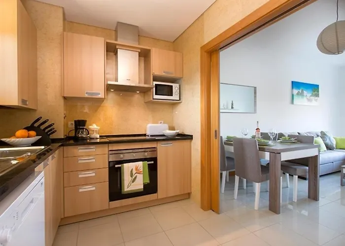 - - Sleeps 4 - Pool - Seaside Apartamento *