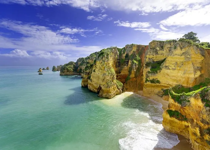 - - Sleeps 4 - Pool - Seaside